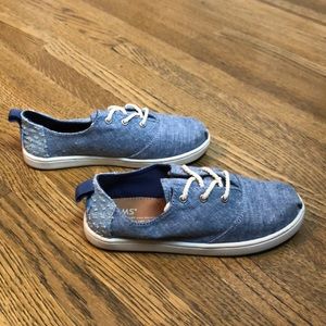 Toms Shoes - Toms Lumin Blue Slub Chambray New Toms Shoes - Toms Lumin Blue Slub Chambray New